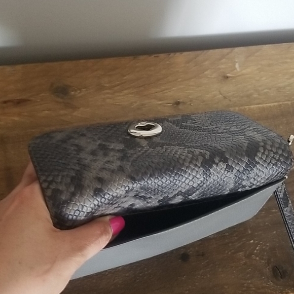 Coach Python Chain Crossbody NWT - Picture 4 of 7